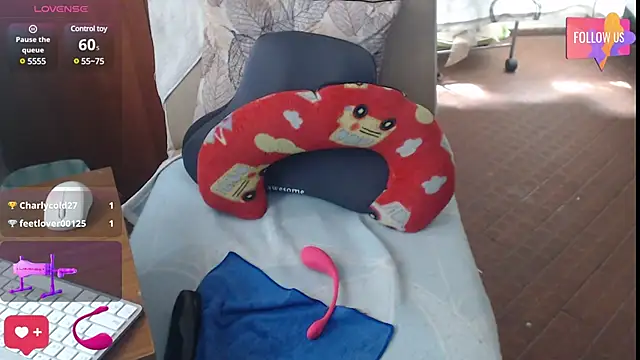 Snapshot of Sexyqueen_mature_ chatting on February 2025 02:53:01 PM Sexyqueen mature online show from February 2025 02:53:01 PM