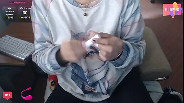 Snapshot of Sexyqueen_mature_ chatting on March 2025 12:52:02 PM Sexyqueen mature online show from March 2025 12:52:02 PM