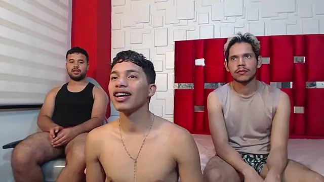 Bayron005 online show from November 2025 05:45:02 PM