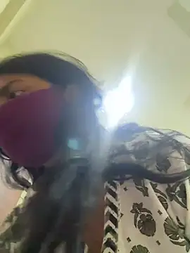 Snapshot of Dishasarmaa05 chatting on February 2025 06:21:01 PM Dishasarmaa05 online show from February 2025 06:21:01 PM