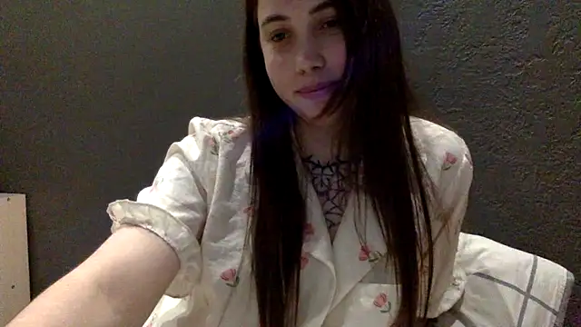 Snapshot of bysinka18 chatting on April 2026 06:10:01 PM bysinka18 online show from April 2026 06:10:01 PM