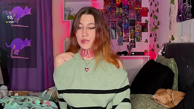 Dita Redrum online show from November 2025 02:31:02 PM