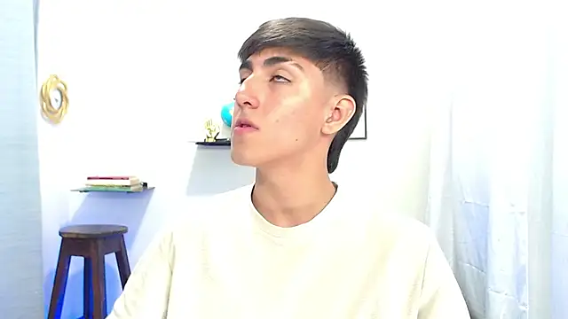 Snapshot of babymaik chatting on February 2025 08:25:02 PM babymaik online show from February 2025 08:25:02 PM