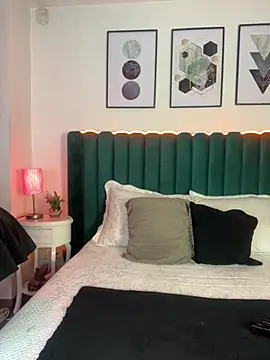 Snapshot of Tyla_Ks chatting on March 2025 07:18:01 PM Tyla Ks online show from March 2025 07:18:01 PM