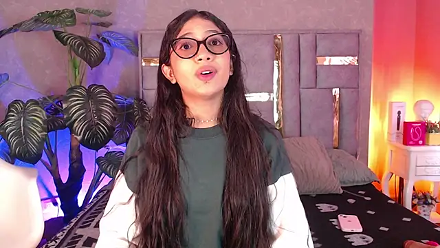 Snapshot of Tyla_Ks chatting on September 2025 07:35:01 PM Tyla Ks online show from September 2025 07:35:01 PM