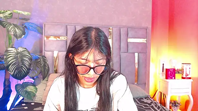 Snapshot of Tyla_Ks chatting on September 2025 07:39:02 PM Tyla Ks online show from September 2025 07:39:02 PM