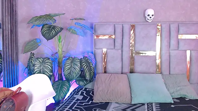 Snapshot of Tyla_Ks chatting on October 2025 07:34:01 PM Tyla Ks online show from October 2025 07:34:01 PM