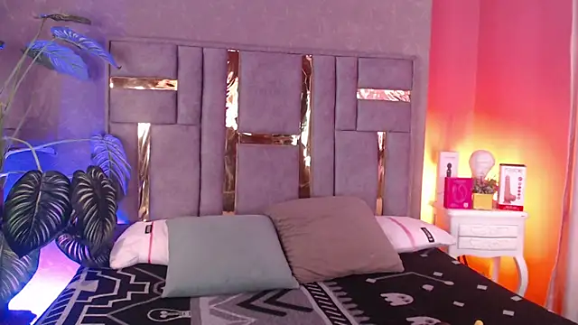 Snapshot of Tyla_Ks chatting on October 2025 07:36:02 PM Tyla Ks online show from October 2025 07:36:02 PM