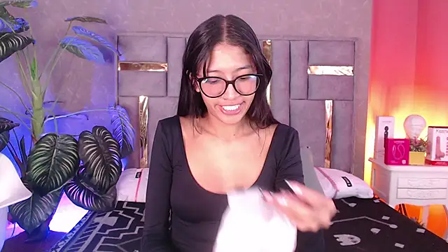 Snapshot of Tyla_Ks chatting on November 2025 07:37:01 PM Tyla Ks online show from November 2025 07:37:01 PM