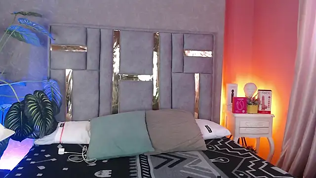 Snapshot of Tyla_Ks chatting on November 2025 07:35:02 PM Tyla Ks online show from November 2025 07:35:02 PM