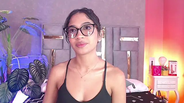 Snapshot of Tyla_Ks chatting on November 2025 07:34:02 PM Tyla Ks online show from November 2025 07:34:02 PM