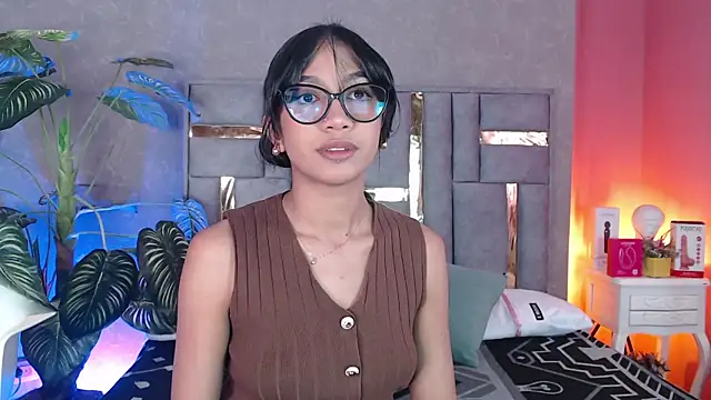 Snapshot of Tyla_Ks chatting on November 2025 07:52:02 PM Tyla Ks online show from November 2025 07:52:02 PM