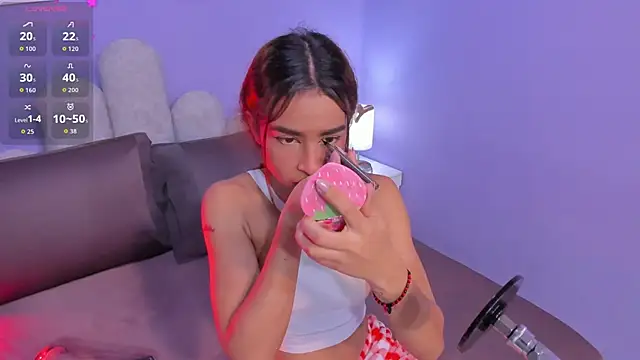 honey sofii  online show from May 2026 11:40:01 AM