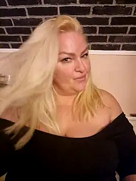 GreatBlondina online show from February 2025 02:17:02 AM