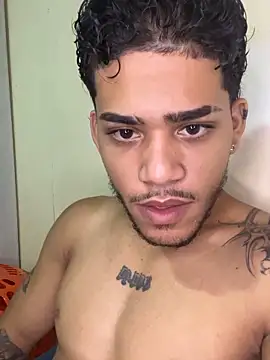 izaak taylor7 online show from May 2026 02:13:01 PM