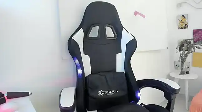 Snapshot of agaataa_ chatting on March 2025 10:44:02 AM agaataa online show from March 2025 10:44:02 AM