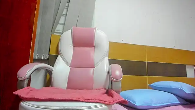 Snapshot of abigail_fx chatting on February 2025 03:04:02 AM abigail fx online show from February 2025 03:04:02 AM