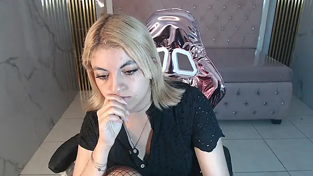 lili conor s online show from March 2025 03:56:02 AM