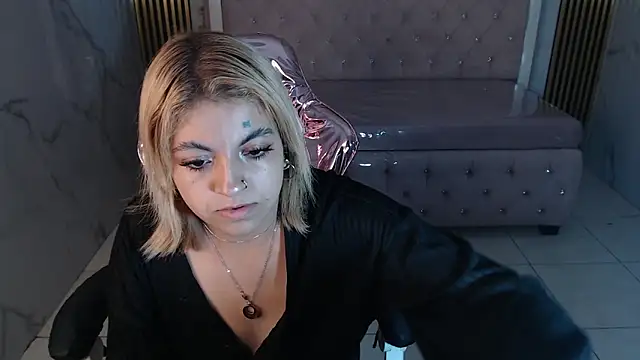 lili conor s online show from March 2025 10:06:02 AM