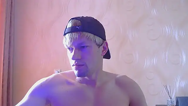 Snapshot of frama666 chatting on May 2026 08:53:01 AM frama666 online show from May 2026 08:53:01 AM