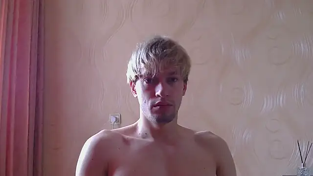 Snapshot of frama666 chatting on June 2026 09:00:02 AM frama666 online show from June 2026 09:00:02 AM