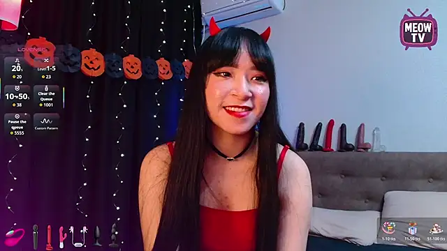 miyakimi0101 online show from October 2025 12:47:02 AM