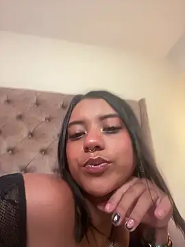 regina noctixx online show from May 2026 12:38:01 AM