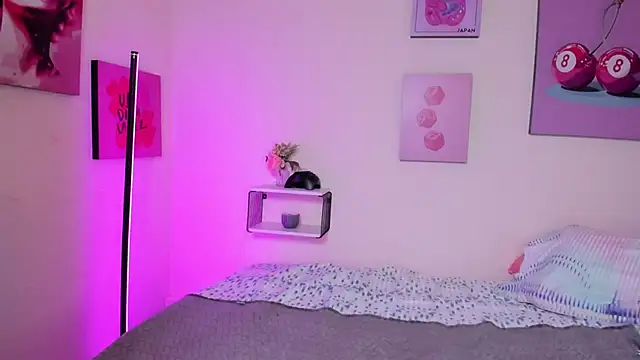 Selene bennet online show from January 2026 03:43:02 AM