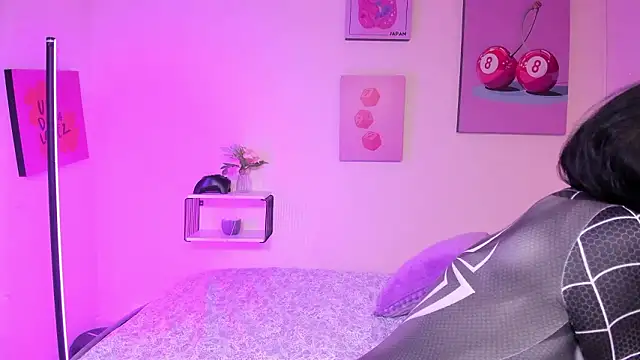 Selene bennet online show from February 2026 04:14:02 PM