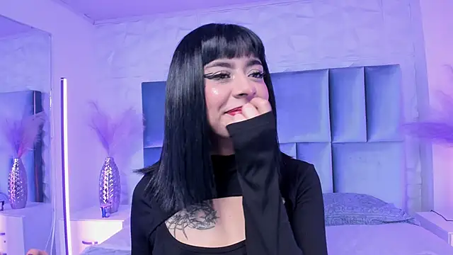 Selene bennet online show from April 2026 03:42:01 AM