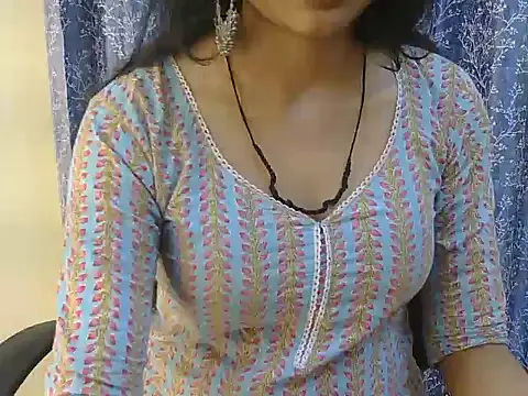 Snapshot of Cute_Pihu01 chatting on November 2025 04:42:02 PM Cute Pihu01 online show from November 2025 04:42:02 PM