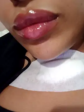 Sexlove1xo online show from October 2025 01:40:02 PM