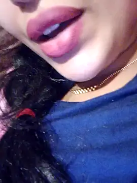 Sexlove1xo online show from December 2025 05:09:01 PM