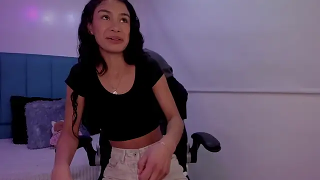 Anniie  Evans online show from October 2025 02:36:01 PM