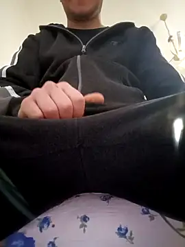 Snapshot of malessere36 chatting on February 2026 04:27:02 PM malessere36 online show from February 2026 04:27:02 PM