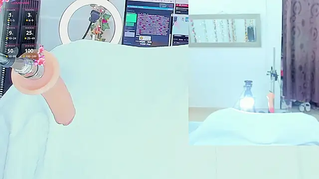 Snapshot of Genesis_Love__ chatting on March 2025 12:43:02 PM Genesis Love online show from March 2025 12:43:02 PM