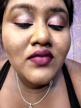 horny diana online show from May 2026 04:12:01 PM
