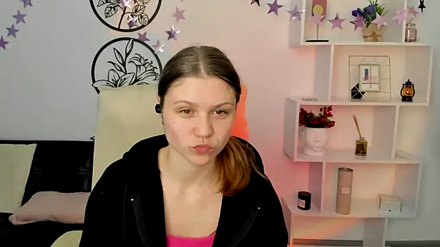 Snapshot of SofiaSokolovskaya chatting on February 2025 07:38:02 PM SofiaSokolovskaya online show from February 2025 07:38:02 PM