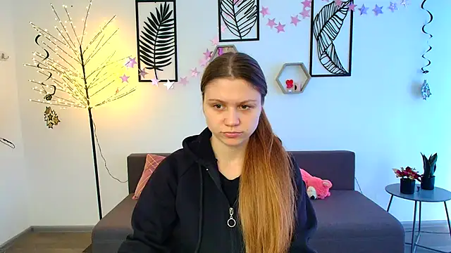Snapshot of SofiaSokolovskaya chatting on March 2025 01:29:01 PM SofiaSokolovskaya online show from March 2025 01:29:01 PM