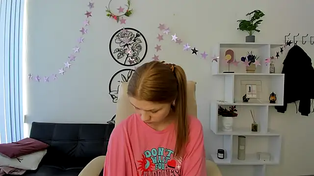 Snapshot of SofiaSokolovskaya chatting on March 2025 01:19:02 PM SofiaSokolovskaya online show from March 2025 01:19:02 PM