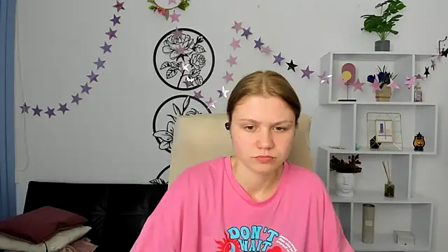 Snapshot of SofiaSokolovskaya chatting on March 2025 04:26:01 PM SofiaSokolovskaya online show from March 2025 04:26:01 PM