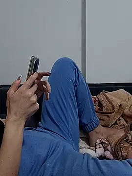 Snapshot of BUSE8821 chatting on October 2025 08:53:02 PM BUSE8821 online show from October 2025 08:53:02 PM