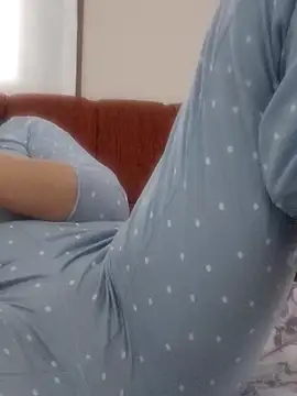 Snapshot of BUSE8821 chatting on November 2025 08:25:01 AM BUSE8821 online show from November 2025 08:25:01 AM