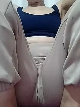 Snapshot of BUSE8821 chatting on December 2025 11:03:02 PM BUSE8821 online show from December 2025 11:03:02 PM