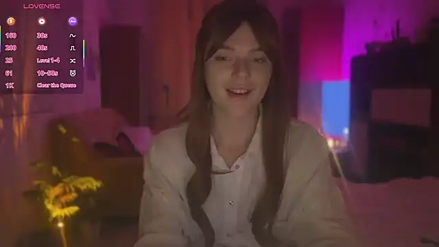 CherryRed Girl online show from November 2025 11:59:01 PM