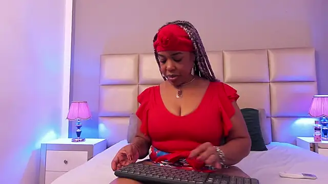 Snapshot of ConnySullivan chatting on March 2025 01:13:02 PM ConnySullivan online show from March 2025 01:13:02 PM