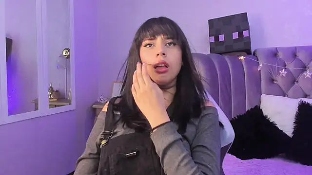 Seren Bleck online show from November 2025 03:05:01 AM