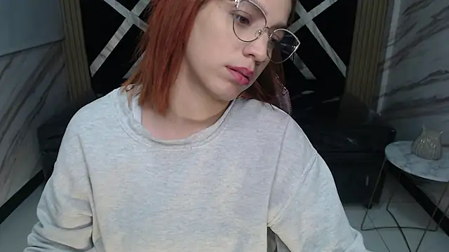 Snapshot of Angeles_v chatting on March 2025 01:50:02 AM Angeles v online show from March 2025 01:50:02 AM