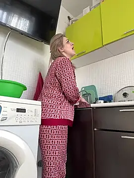 Lusi Luxary online show from March 2025 10:06:02 AM