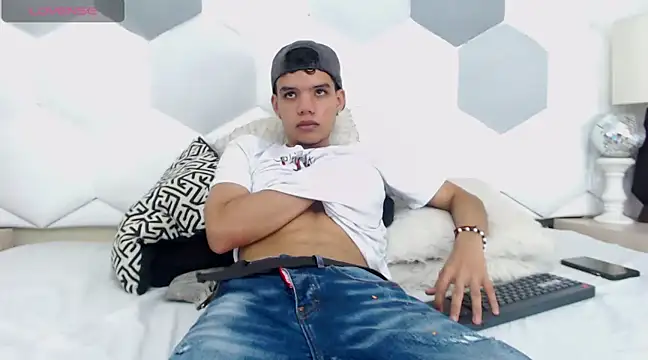 Axel Forte online show from February 2025 12:58:01 PM